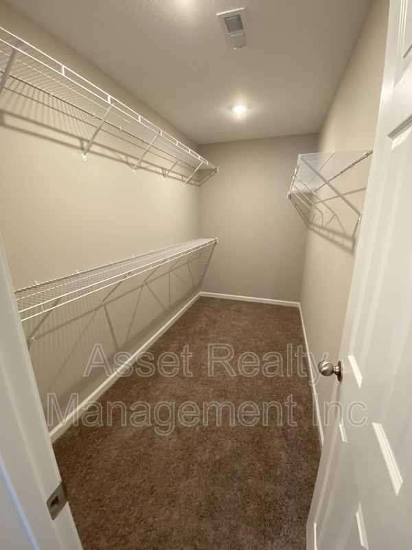 Building Photo - 8233 Zodiac Ln