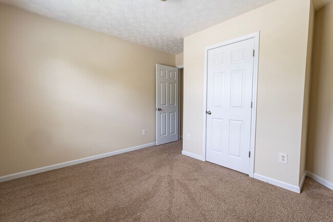 Building Photo - 2432 Pendergrass Ln
