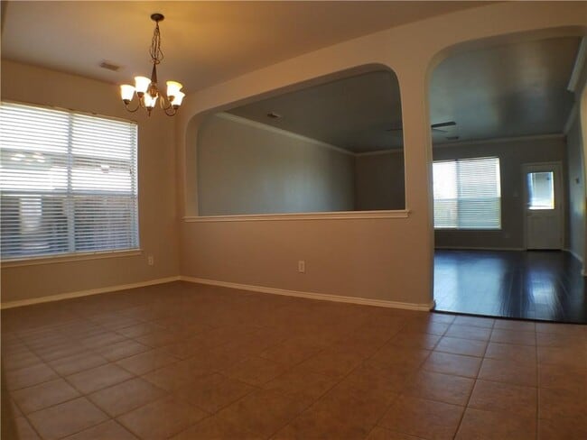 Building Photo - 2208 Hayfield Square