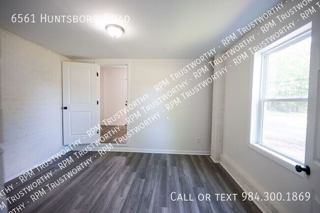 Building Photo - 6561 Huntsboro Rd