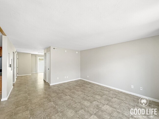 Building Photo - SD: Spacious 3BD/2.5BA Two-Story Condo in Southwest Chula Vista with Kitchen Island, In-Unit Laun...