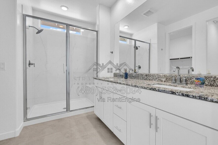 Building Photo - 16731 W Chama Dr