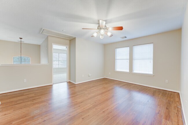 Building Photo - 21510 Juniper Meadows Dr