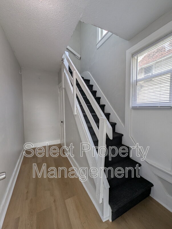 Building Photo - 1012 Huffman St