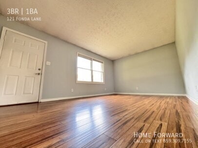 Building Photo - 121 Fonda Ln