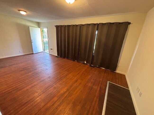 Building Photo - Tulsa Single Family Home for Rent 3 beds 2 bath