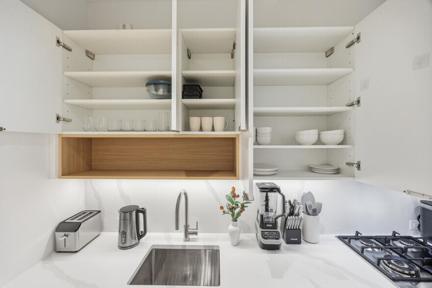 Building Photo - 160 Water St