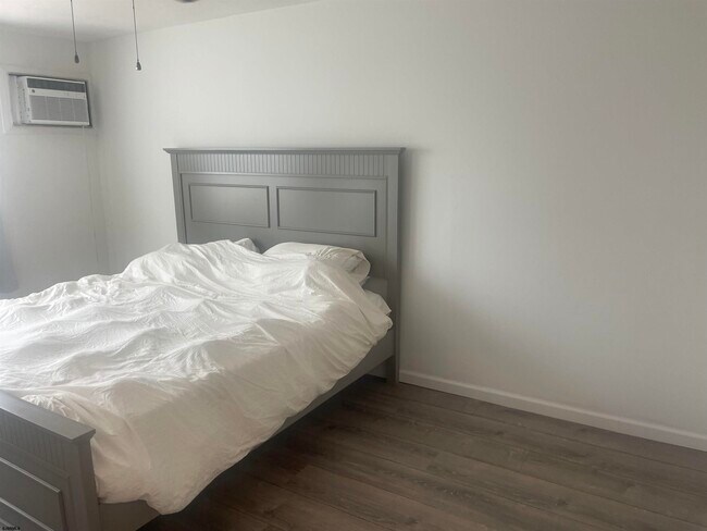 Building Photo - 4901 Harbor Beach Blvd