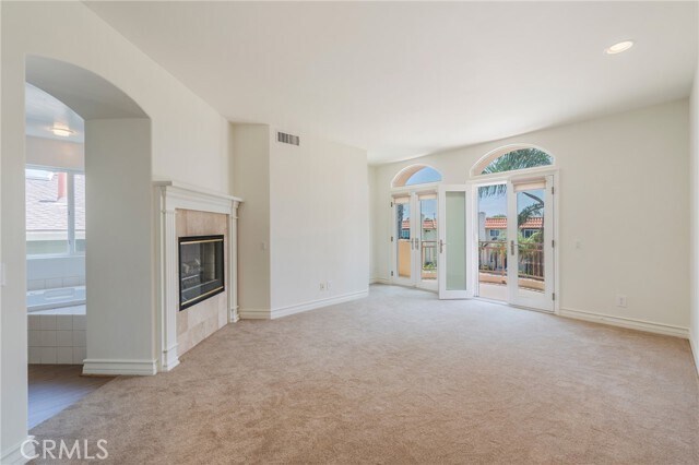 Building Photo - 415 21st St