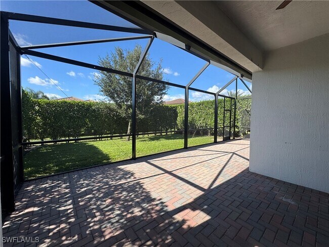Building Photo - 5037 Arancia Ln