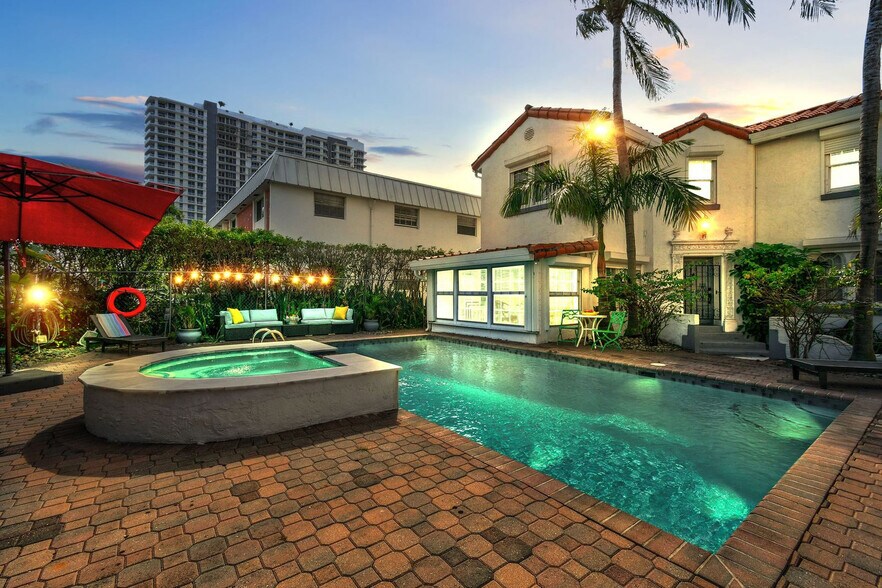 Building Photo - 414 Lake Shore Dr