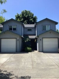 Building Photo - 32 Baltar Loop