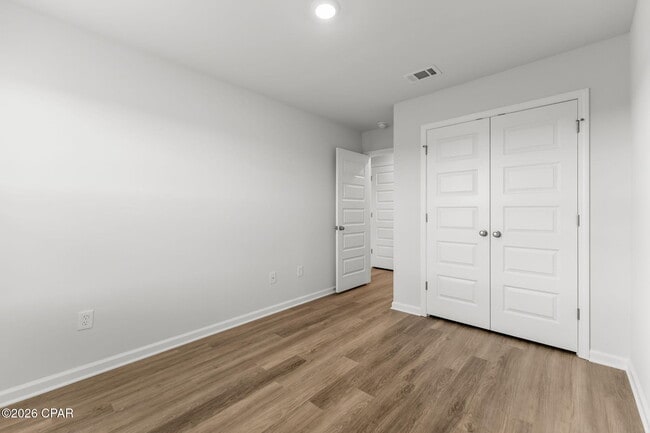 Building Photo - 1724 Jakes Dr