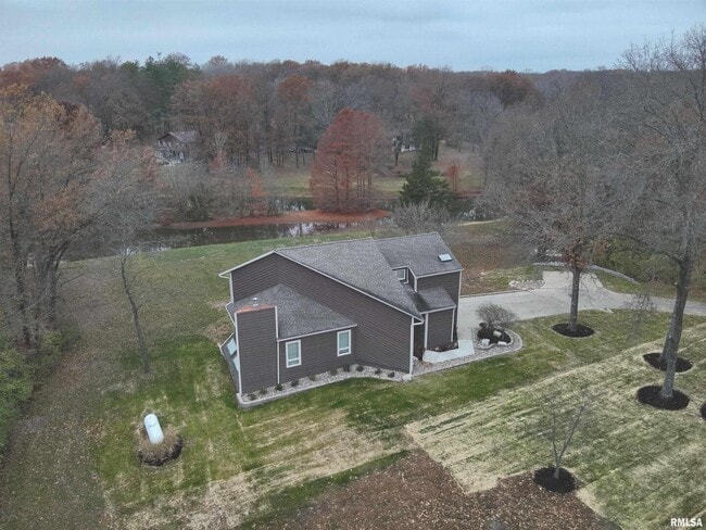 Building Photo - 16429 N Hawthorne Ln