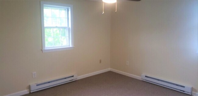 Building Photo - 75 Cabot St