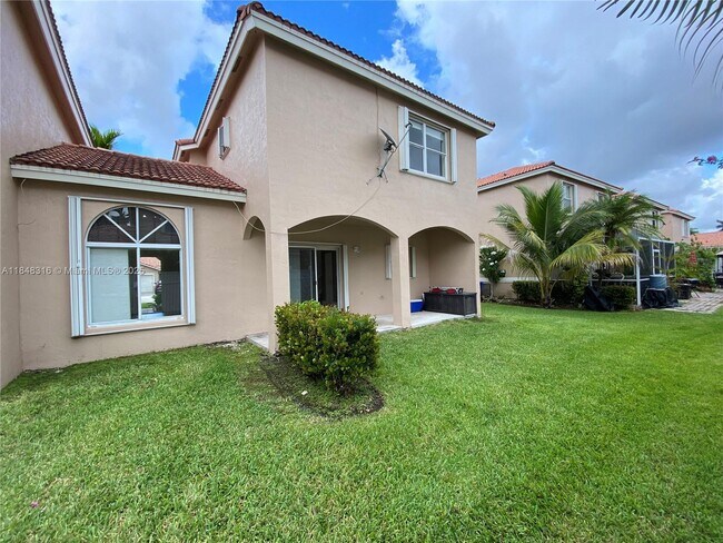 Building Photo - 562 NW 130th Ave