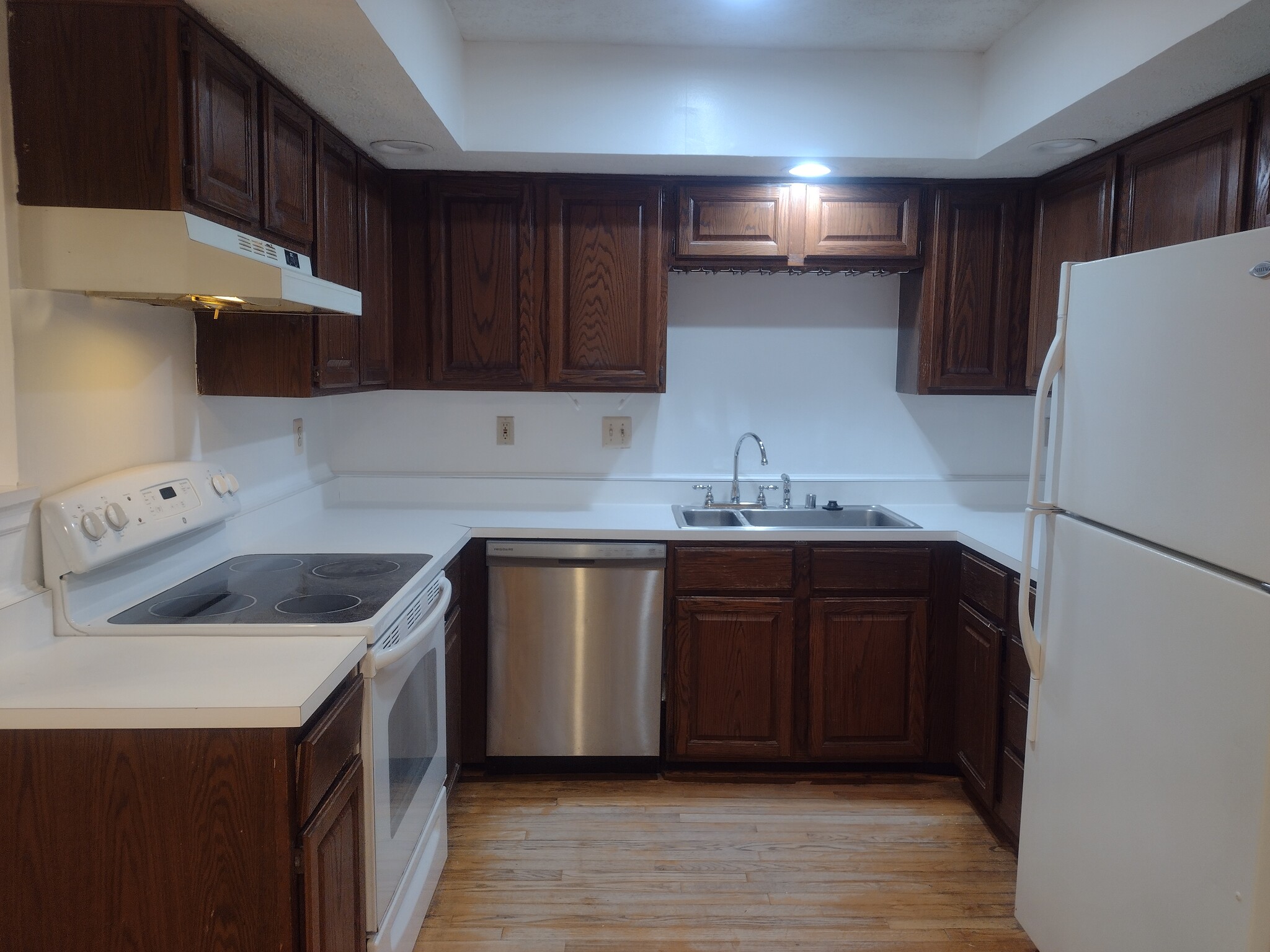 Building Photo - 7 Championship Ct