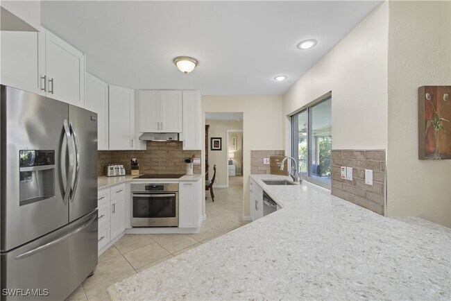 Building Photo - 2261 Kings Lake Blvd