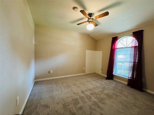 Building Photo - 7622 Woodsman Trail