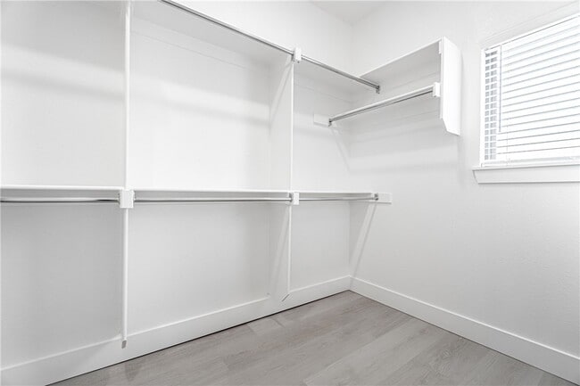 Building Photo - 2655 SW Livingston Square