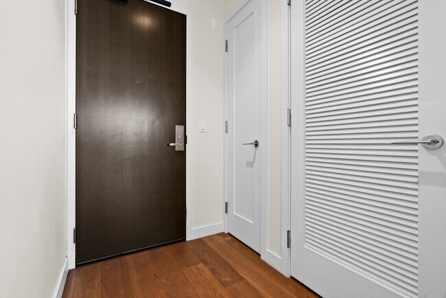 Building Photo - 188 Brookline Ave