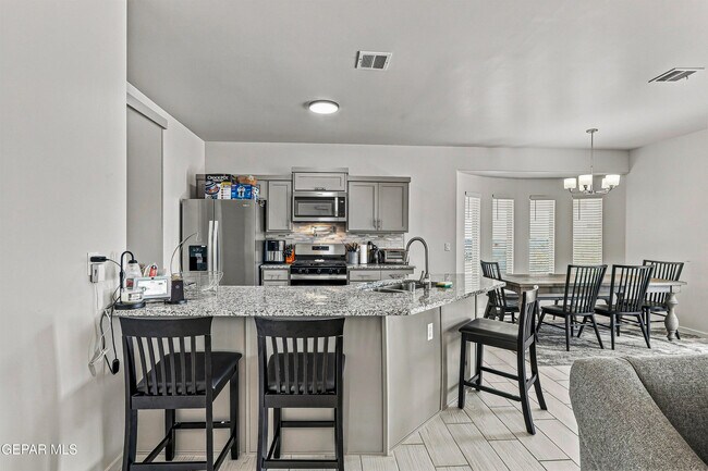 Building Photo - 13420 Highworth Dr