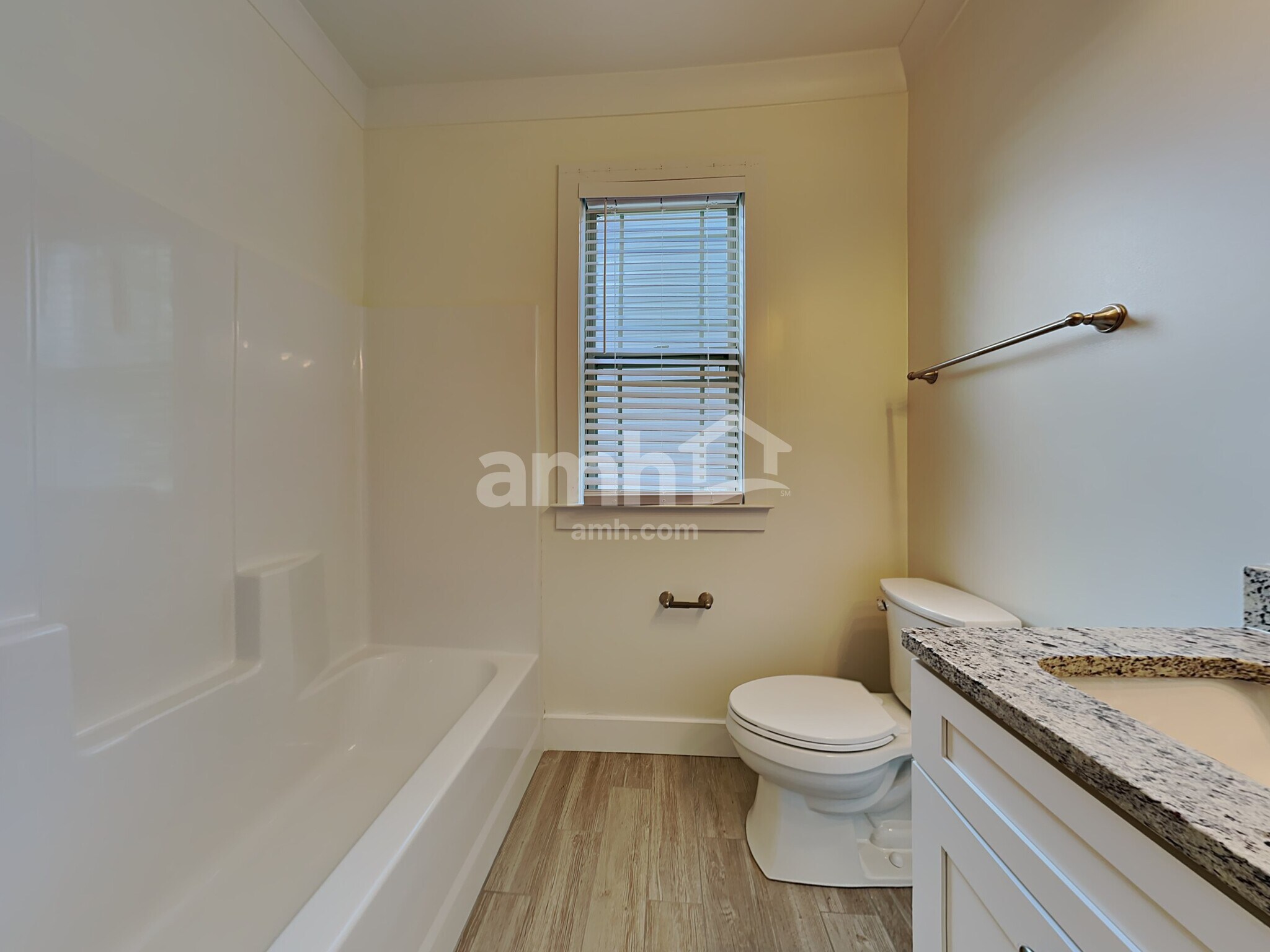 Building Photo - 430 Risen Star Dr