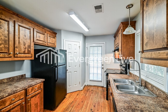 Building Photo - 133 St Andrews Pl Dr