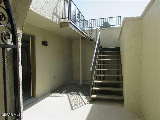 Building Photo - 10640 Cuatro Vistas Dr
