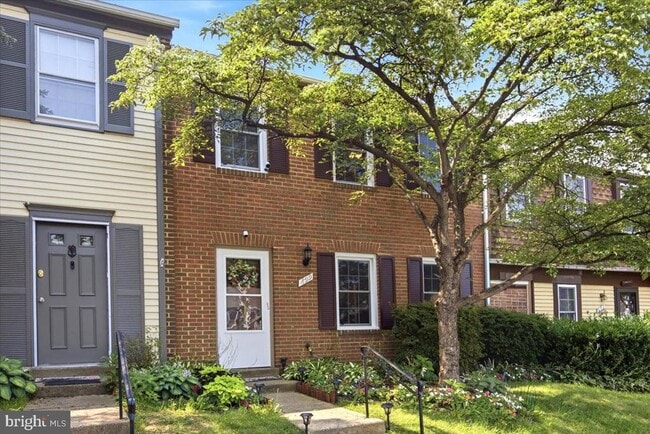 Building Photo - 899 Holborn Ct