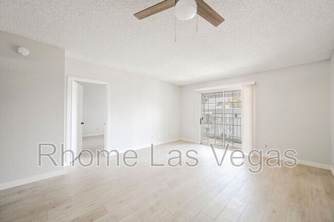 Building Photo - 3823 S Maryland Pkwy