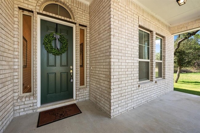 Building Photo - 686 Treadwell Ln