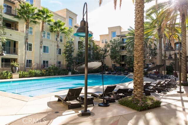 Building Photo - 2403 Scholarship