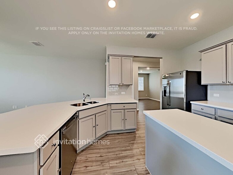 Building Photo - 14836 Grey Feather Trail