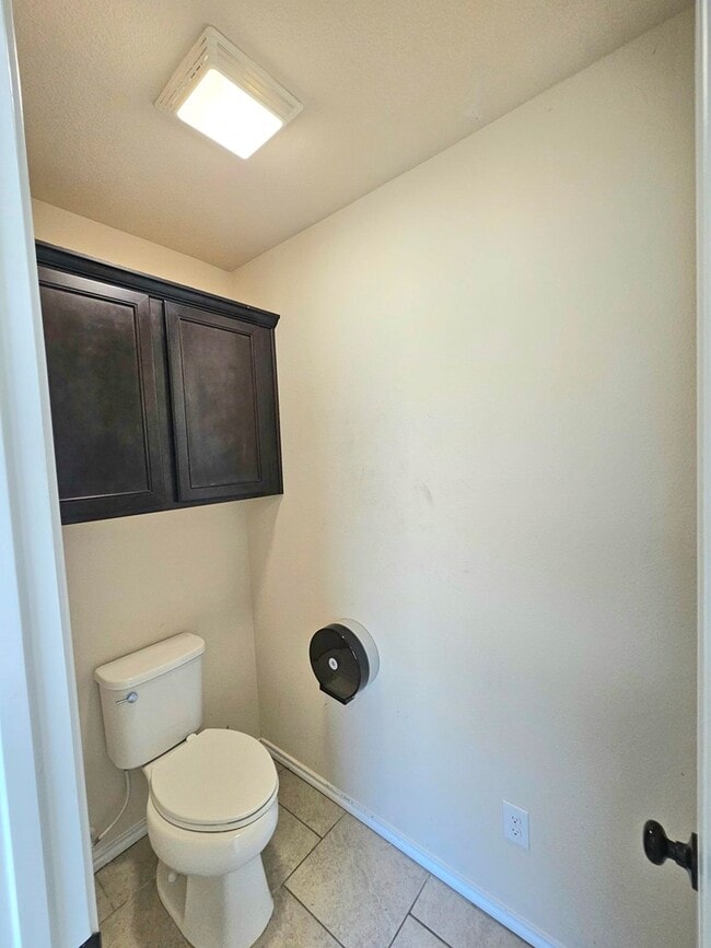 Building Photo - 1804 Rattler Ln