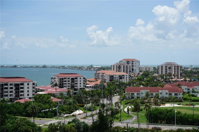 Building Photo - 6322 Palma Del Mar Blvd S