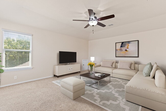 Building Photo - "Spacious 4-Bedroom Retreat in Schertz with 2.5 Baths!"