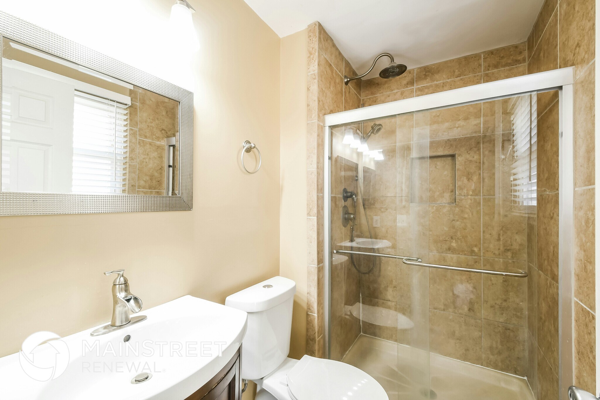 Building Photo - 5861 Falcon View Ln