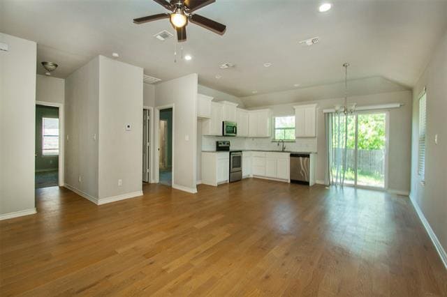 Building Photo - 1403 Southridge Ln