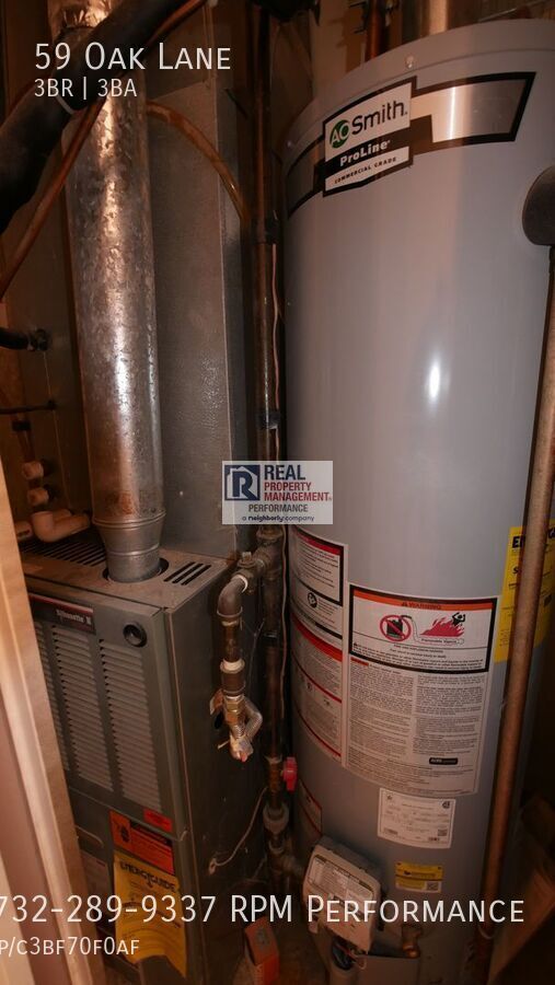 Building Photo - 59 Oak Ln