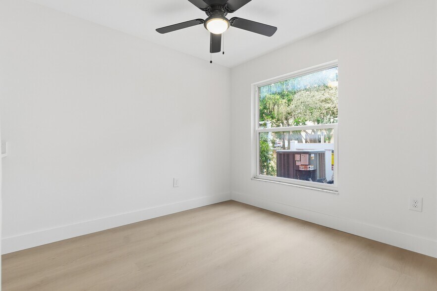 Building Photo - 1024 82nd Terrace N