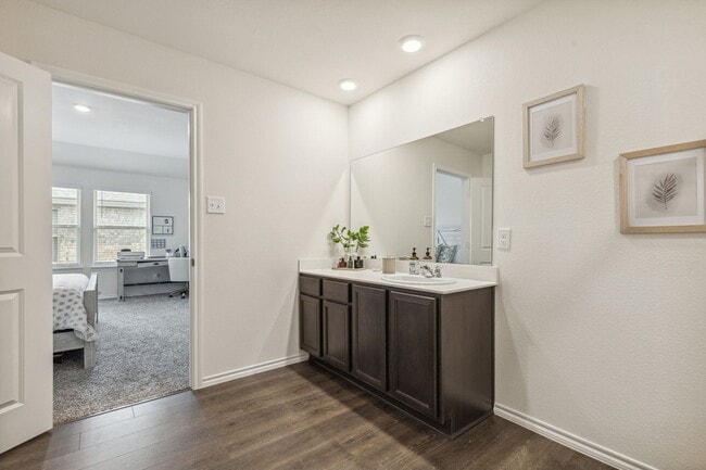 Building Photo - 3012 Glazner Dr