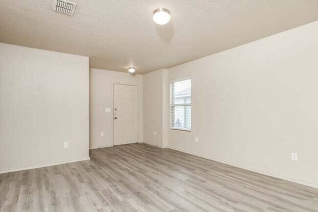 Building Photo - 10702 Butterfly Pass