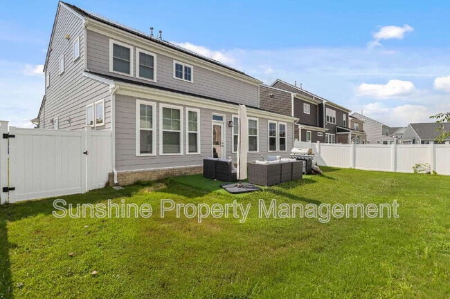 Building Photo - 235 McCormick Dr