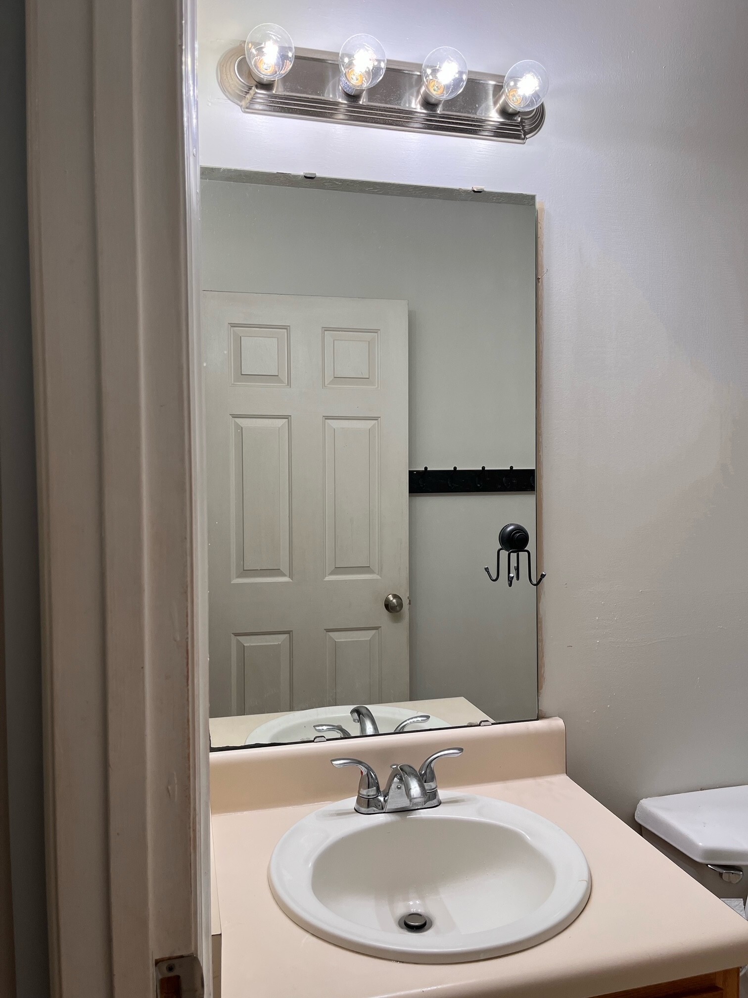 Building Photo - 2720 Midway Park Ct