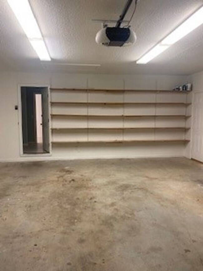 Building Photo - 2825 Partridge Ln