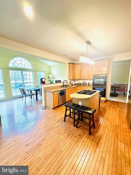 Building Photo - 17816 Singh Ct