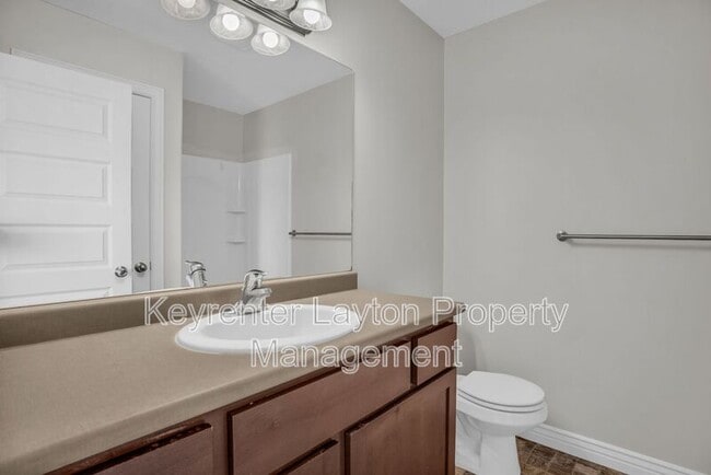 Building Photo - 826 W 1600 S