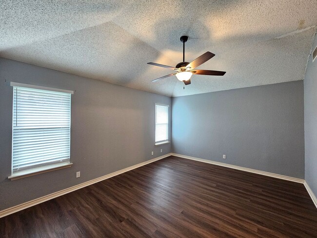 Building Photo - NEW IN MANAGEMENT - AVAILABLE NOW!