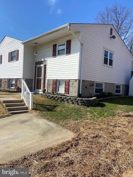 Building Photo - 5104 McFaul Rd